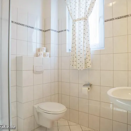 شقة Fortuna Gaestehaus App Hiddensee *